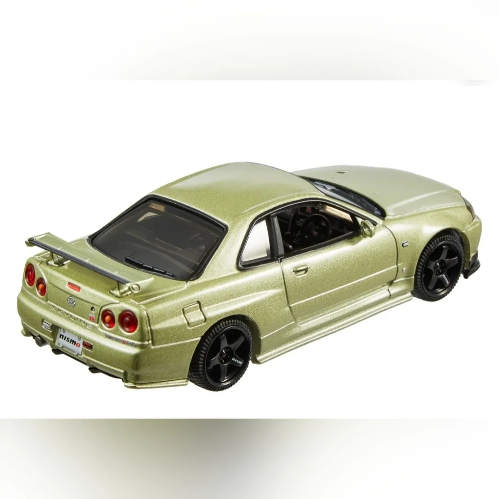 Green Nissan Skyline‎ GT-R Toy Car
